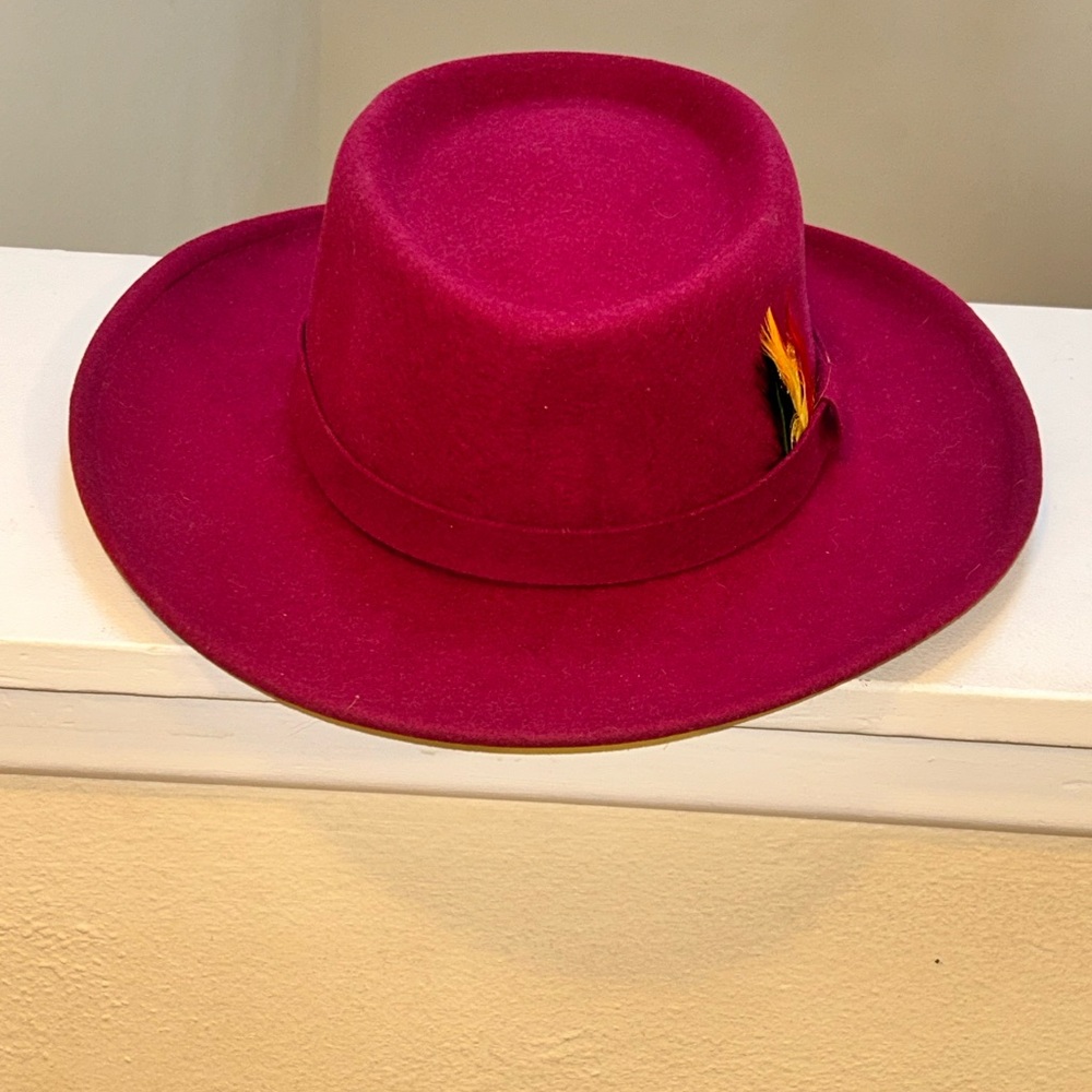 Burgundy Outback Trading Co.Hat - Picture 6 of 10